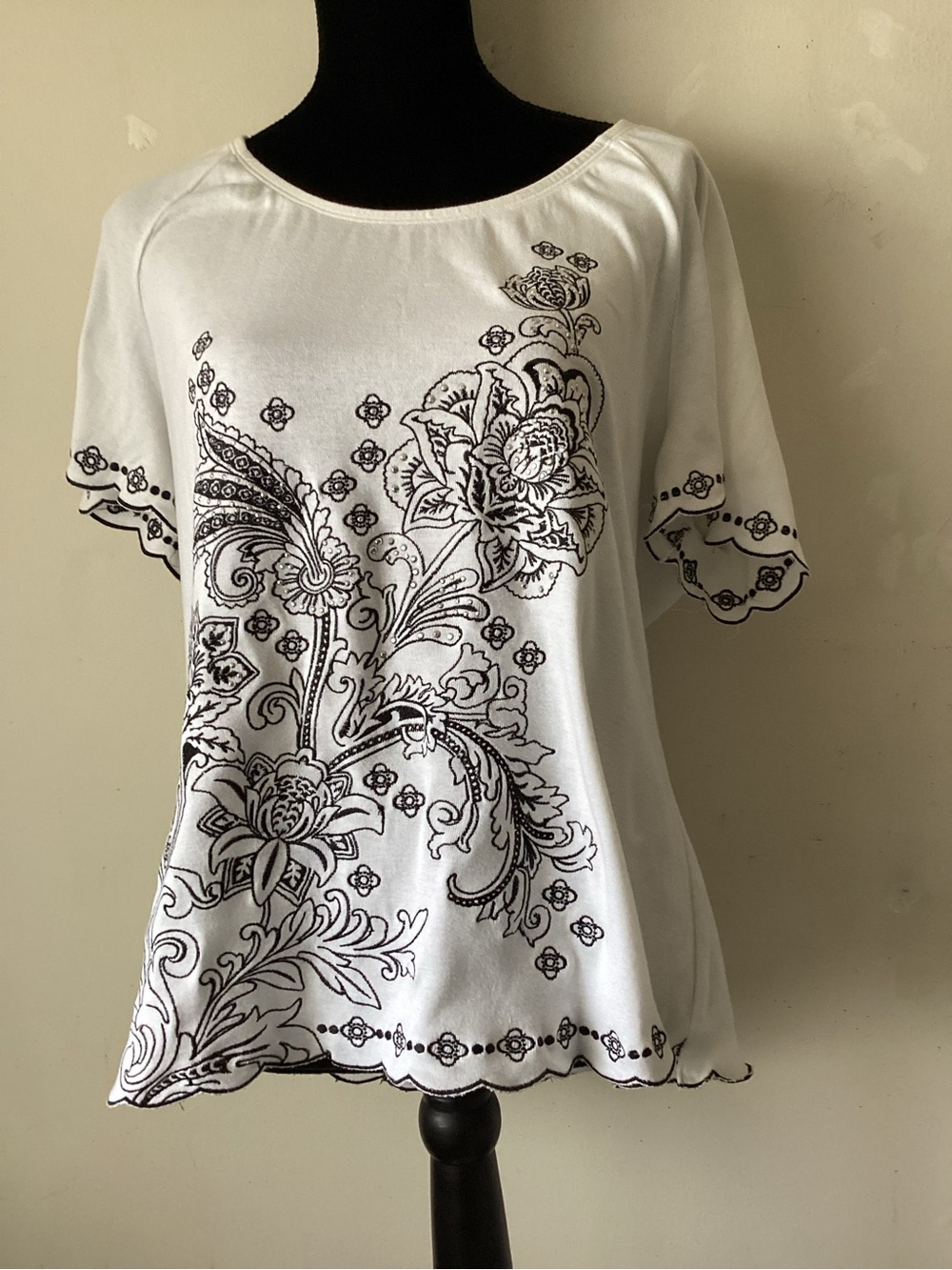Karen Scott White Floral Print Women’s Short Sleeve Top